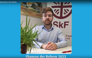 Neues vom Betreuungsrecht Zum 1. Januar ist die Reform des Bürgerlichen Gesetzbuches (BGB) in Kraft getreten. Über die...