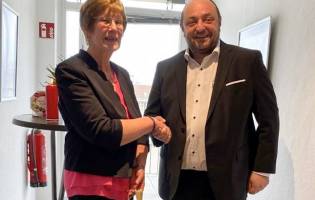 Barbara Zenke feiert 40-jähriges Dienstjubiläum Seit nunmehr 40 Jahren ist Barbara Zenke in der Verwaltung des SkF Recklinghausen e.V....